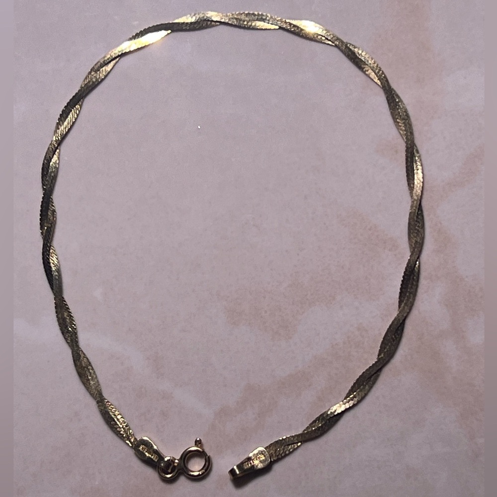 14k Gold Twisted Bracelet